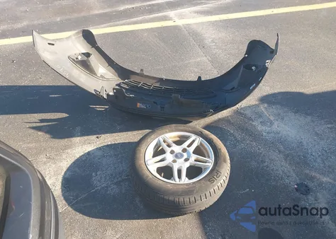 2019 Ford Fiesta Se z USA, uszkodzony, nr VIN 3FADP4BJ4KM102854